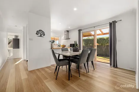 Property photo of 8/29-31 Derrington Crescent Bonython ACT 2905