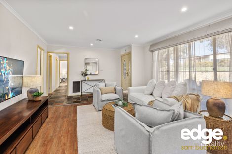 Property photo of 20 Carr Crescent Wanniassa ACT 2903