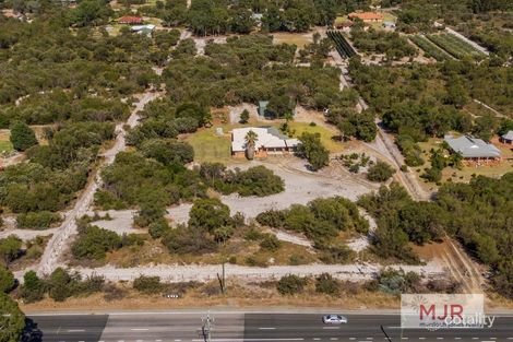 816 Nicholson Rd, Oakford, WA 6121