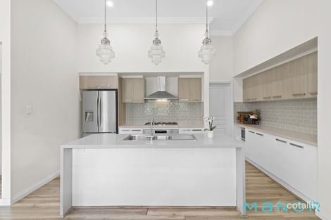 Property photo of 8 Folsom Crescent North Kellyville NSW 2155