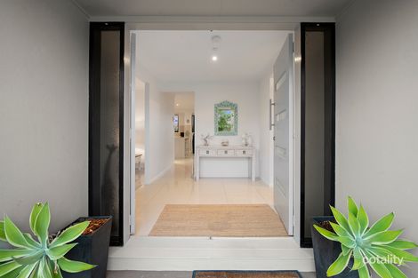 Property photo of 37 Kikori Crescent Runaway Bay QLD 4216