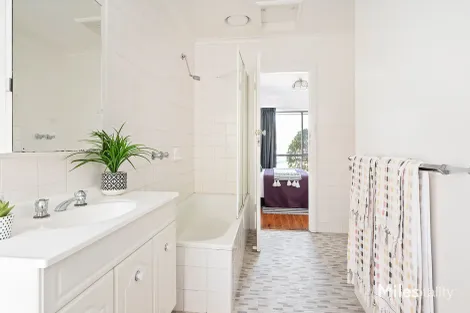 Property photo of 2/18 Cape Street Eaglemont VIC 3084