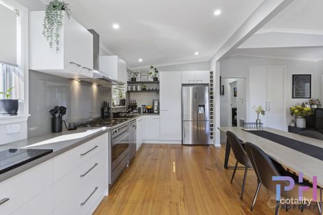 Property photo of 158 St Aidans Road Kennington VIC 3550