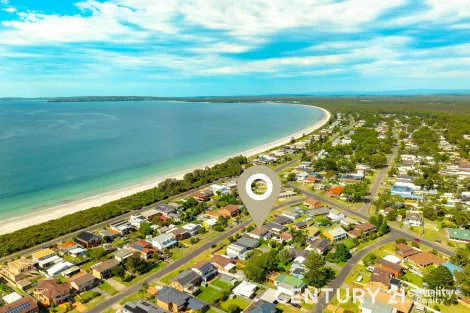 Property photo of 8 Lennox Road Callala Beach NSW 2540