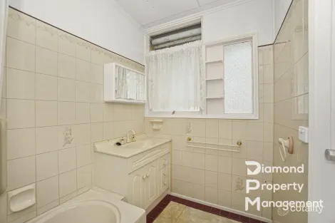 Property photo of 87 Forest Road Ferntree Gully VIC 3156