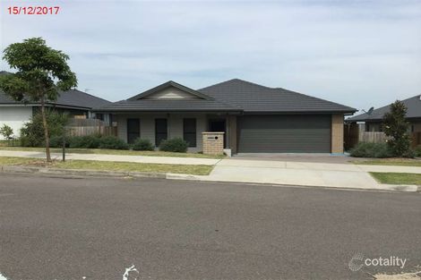 11 Avondale Dr, Thornton, NSW 2322