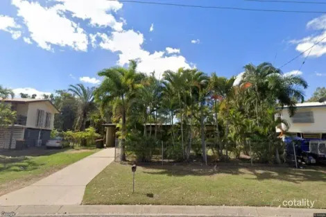 21 Goolagong Cres, Moranbah, QLD 4744