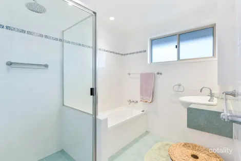 Property photo of 30 Barracuda Court Palm Beach QLD 4221