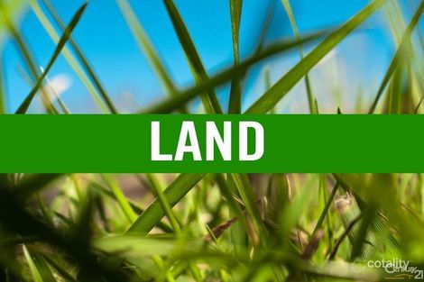 11 Village Gr, Caves Beach, NSW 2281