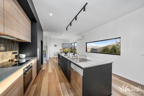Property photo of 3A Loatta Road Lindisfarne TAS 7015