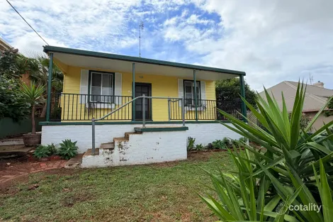 30 Gap St, Parkes, NSW 2870