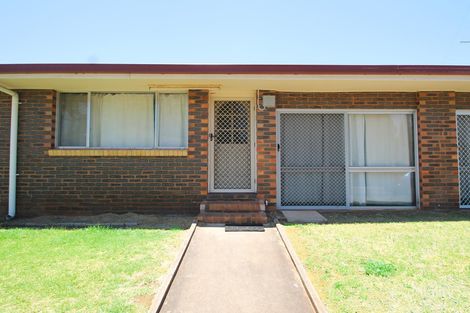 2/1 Windmill St, South Toowoomba, QLD 4350