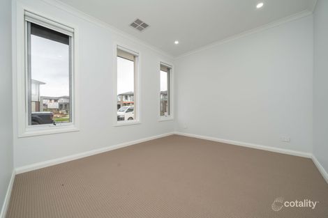 Property photo of 13 Brigadier Way Berwick VIC 3806
