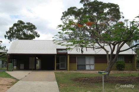 19 Macdonald Cres, Blackwater, QLD 4717