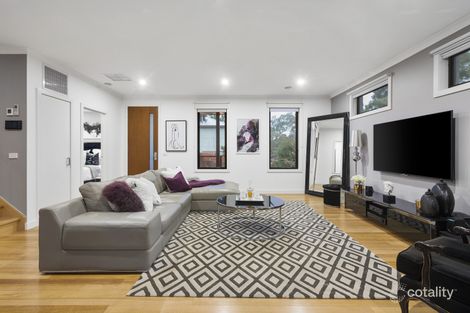 Property photo of 2/8 McCarthy Grove Montmorency VIC 3094