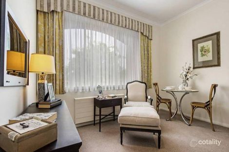 3 Station St, Burwood, VIC 3125