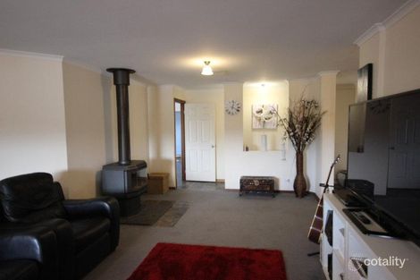 Property photo of 37 Henry Street Auburn SA 5451