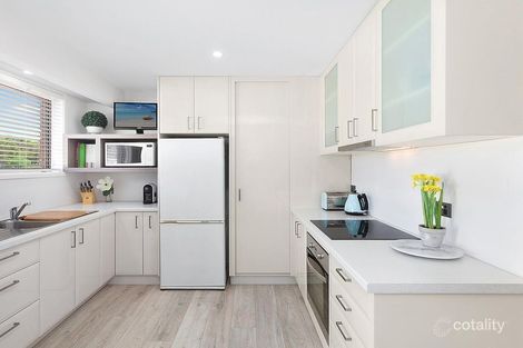 Property photo of 51 Lancaster Parade Bateau Bay NSW 2261