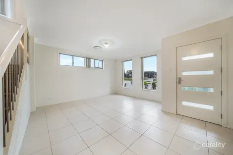 Property photo of 1 Weaver Road Edmondson Park NSW 2174
