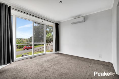 Property photo of 21 Amelia Close Beaconsfield VIC 3807