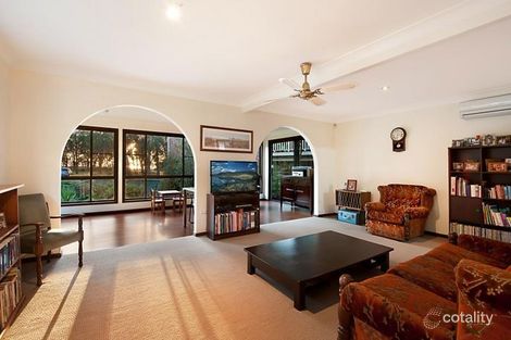 Property photo of 2 Lowana Avenue Charmhaven NSW 2263