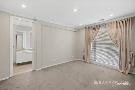 Property photo of 29 Meadowbrook Crescent Warragul VIC 3820