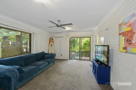 2/14 Redgrove St, Green Point, NSW 2251