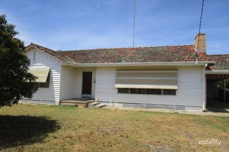 19 Kokoda Ave, Warracknabeal, VIC 3393