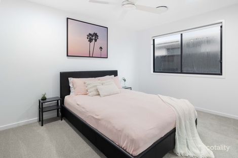 Property photo of 2 Sitella Place Palmview QLD 4553