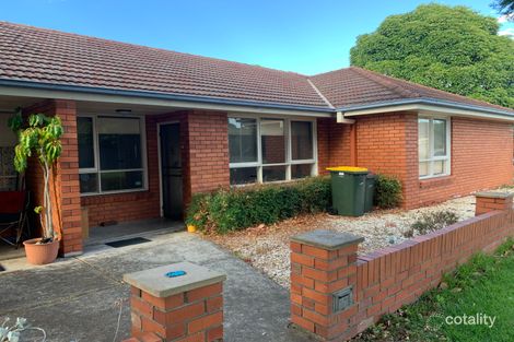 2/2 Edinburgh Ave, Herne Hill, VIC 3218