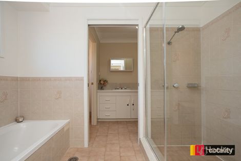 Property photo of 14 Caley Close Westdale NSW 2340