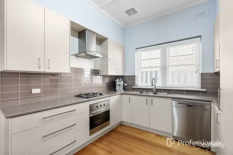 Property photo of 170 Wheatley Road Ormond VIC 3204