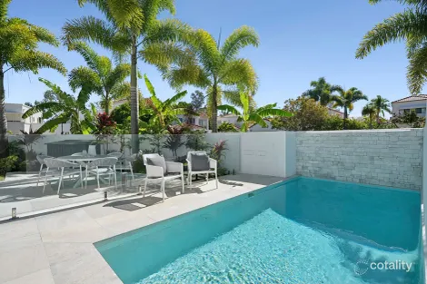 Property photo of 1/24 Bluefin Court Noosaville QLD 4566