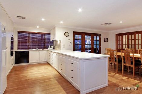 Property photo of 8 Baronet Road Lesmurdie WA 6076