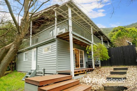 Property photo of 11 Oak Avenue Warburton VIC 3799