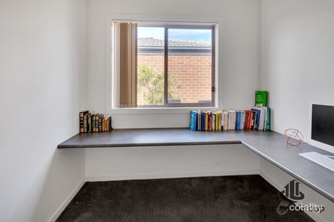 Property photo of 51 Basinview Drive Tarneit VIC 3029
