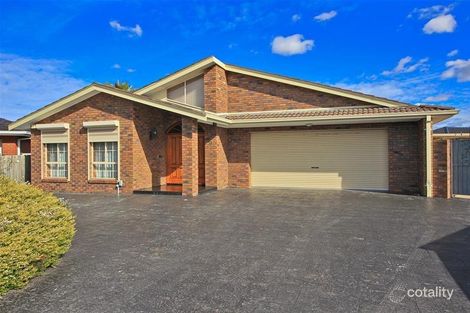 9 Plath Cl, Delahey, VIC 3037