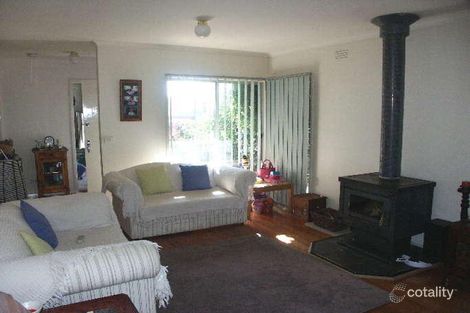 Property photo of 19 Lyell Street Gisborne VIC 3437
