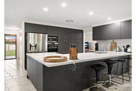 Property photo of 3 Cooba Court Murrumba Downs QLD 4503