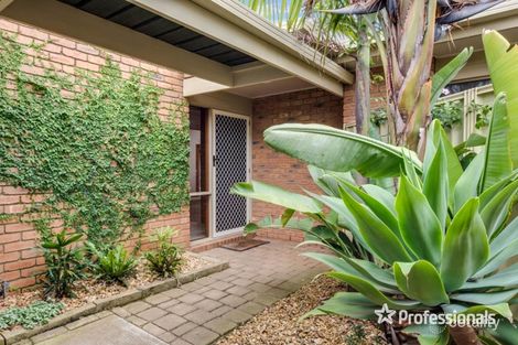 Property photo of 1/4 Legana Court Werribee VIC 3030