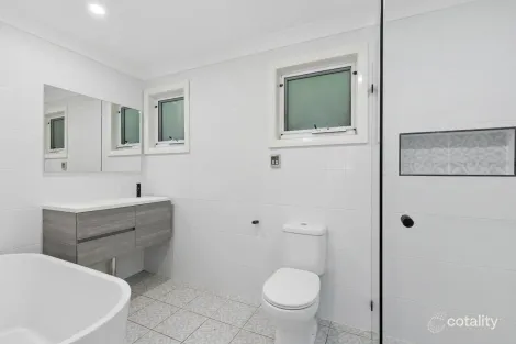 Property photo of 9 Gregory Street Wyoming NSW 2250