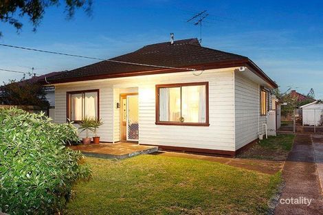 Property photo of 14 Seaview Crescent Seaholme VIC 3018