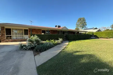 25 Charles Ave, Goondiwindi, QLD 4390