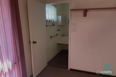 Property photo of 10 Morrison Place Leeman WA 6514