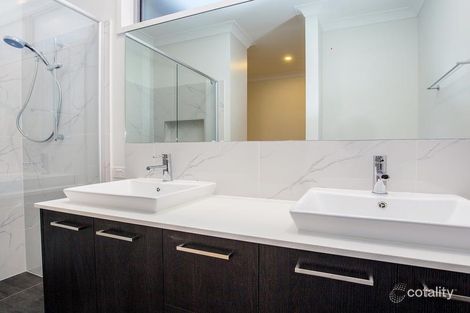 Property photo of 7820 Pavilions Close Hope Island QLD 4212