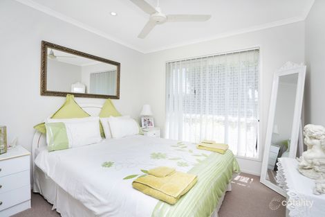 Property photo of 6 Turtle Court Ningi QLD 4511