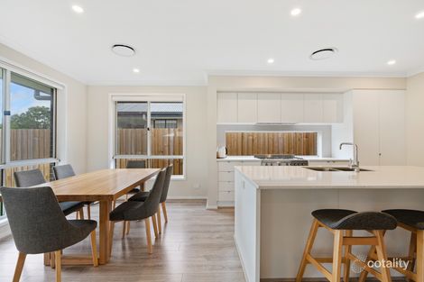 Property photo of 11 Ponting Circuit Pallara QLD 4110