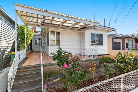 Property photo of 22 Greig Street Seddon VIC 3011