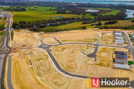 Property photo of 94 Grandite Fairway Australind WA 6233