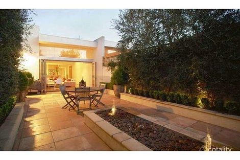 Property photo of 322 Albert Road South Melbourne VIC 3205